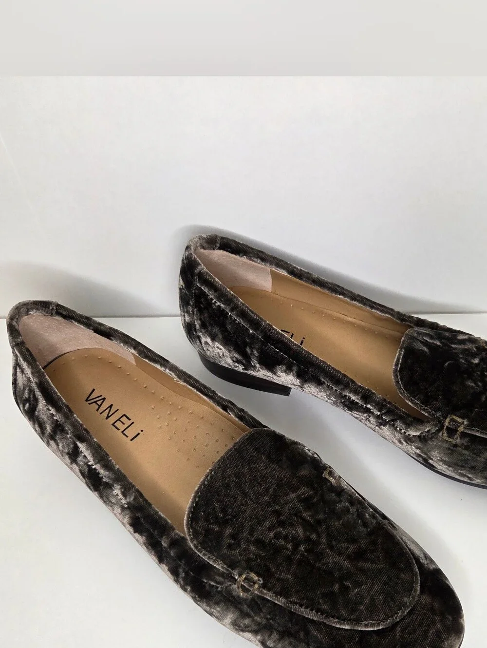 Vaneli Women's Velvet Loafers in Gray